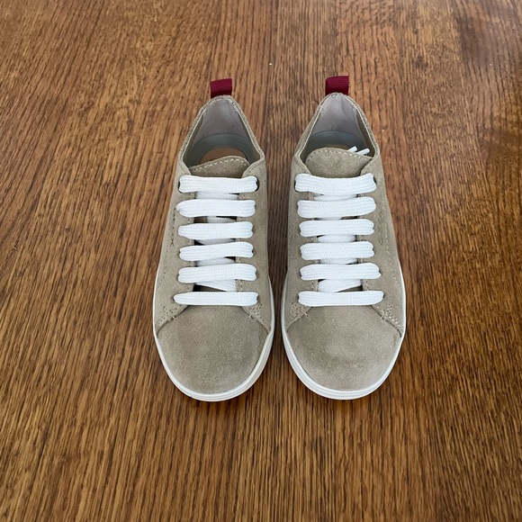 Geox Respira low top suede kids dress sneaker - Picture 2 of 7